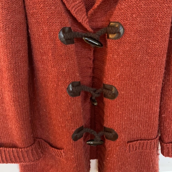 Women’s Eddie Bauer size Medium sweater Cardigan - Picture 2 of 5